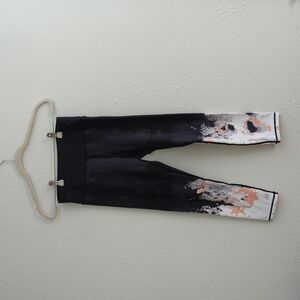 Zyia Active High Waisted Printed Leggings Size 6-8  25" Inseam